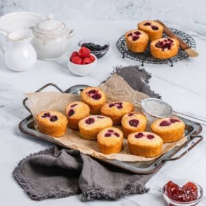 CHOICES SWEET TREAT GF RASPBERRY FRIAND 65GMS 20PK